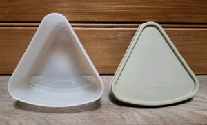 Tupperware Pie Piece Slice Wedge Container And Lid Keepers Beige 1800-4 /1799-1 - Picture 1 of 11