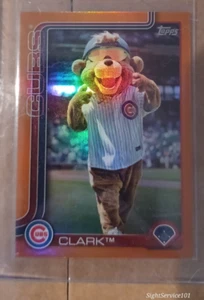 2025 Topps Serie 1 Celebración Chicago Cubs Mascota Clark Naranja 15/25 - M5 - Imagen 1 de 2