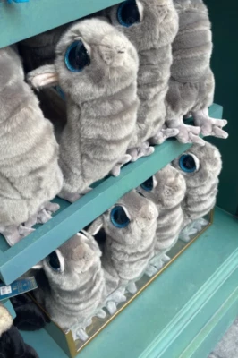 Peluche Universal Epic Universe Harry Potter Animales Fantásticos Becerro Lunar RARO Foto 1 de 3