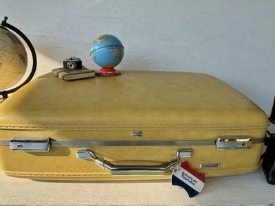 Yellow AMERICAN TOURISTER HARD SHELL SUITCASE & Beige Floral Interior Fabric 23” - Image 1 of 4