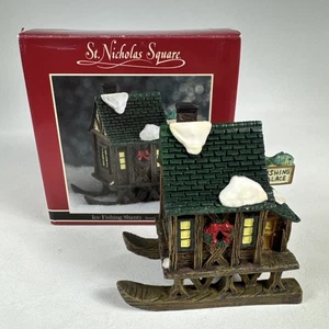 Nikolausplatz Eisangeln Shanty "Angelpalast" Weihnachtsdorf - Bild 1 von 17