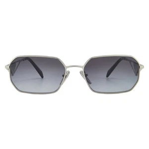 Gafas de sol Prada gris degradado geométricas para dama PR A51S 1BC90A 58 PR A51S 1BC90A - Imagen 1 de 5