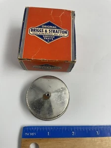 NOS Briggs & Stratton OEM 69221 Fuel Tank Cap - Picture 1 of 3