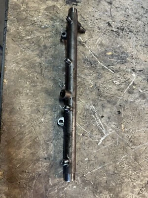 Оригинальная направляющая инжектора дизельного топлива для Ford F250 F350 2008–2010 годов выпуска левая со стороны водителя - Изображение 1 из 2