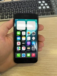 APPLE IPHONE SE 2A GEN 2020 128 gb NERO SMARTPHONE CELLULARE 2ND DISPLY CREPATO - Foto 1 di 5