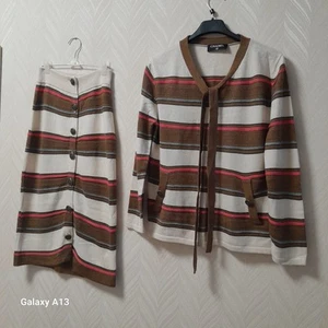 Women's Chanel suit size S-M - Picture 1 of 21