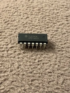 LOT of 25 ( Factory Tube) Motorola TL074CN J-FET Amplifier 4 Circuit 14-PDIP - Picture 1 of 4