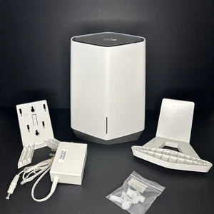 NETGEAR Orbi Pro SXR80 WiFi 6 Tri-Band WiFi Router - Picture 1 of 3
