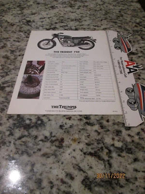 Folleto de motocicleta Triumph Trident 750 1970 fabricante de equipos originales con especificaciones Foto 1 de 2