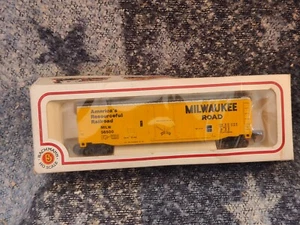 bachmann ho scale milwaukee road 51' steel plug door box car MILW 56500 - Picture 1 of 9
