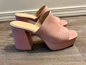 Tacones de plataforma Urban Outfitters rosa cocodrilo Y2K talla 8 - Imagen 1 de 10