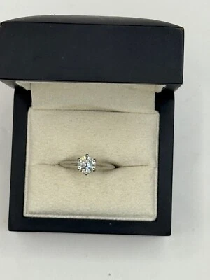 .80 ,  F Color , VS2 GIA CERT  -  Diamond Ring IN PLATIUM  sz  4/25 - Image 1 of 2