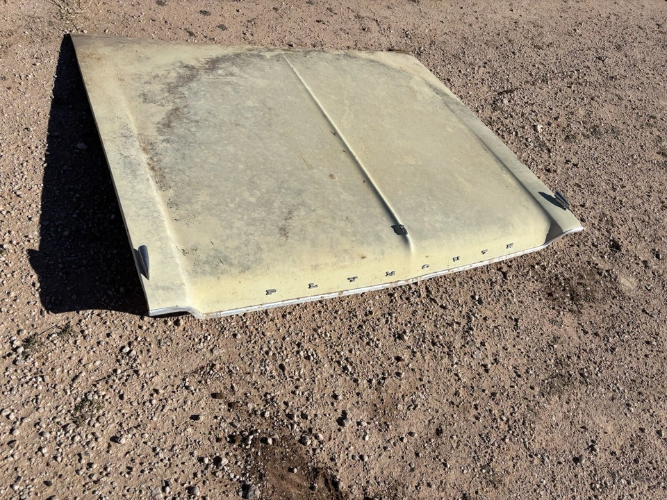 1965-66 Plymouth Fury used hood — 第 1/4 张图片