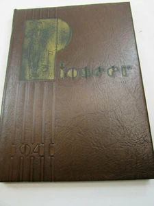PIONEER 1941 MORTON JUNIOR COLLEGE YEARBOOK CICERO IL 34136 - Picture 1 of 11