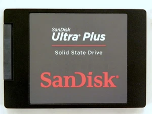 SSD Interno SanDisk ULTRS PLUS 128GB 2.5" SATA III SDSSDHP-125G Bueno 92% - Imagen 1 de 3