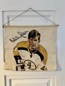 1971 BOBBY ORR BOSTON BRUINS LINEN CLOTH WALL CALENDAR 16 X 28 No Calendar :( - Picture 1 of 9