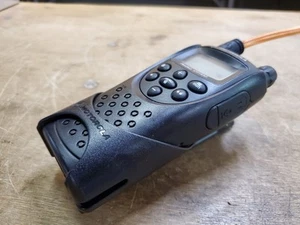 Motorola Radius CP100 Funkgerät, P23SSF03B2AF, mit Halterung - Bild 1 von 24