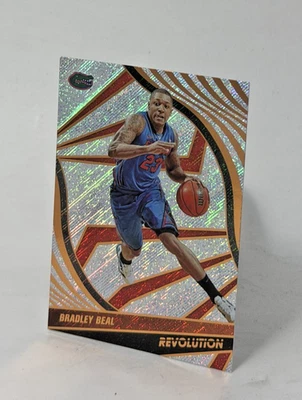 Bradley Beal 2022-23 Panini Chronicles Draft Revolution #78 Florida Gators Foto 1 de 2
