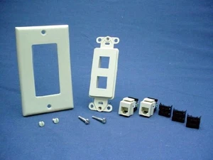 Leviton Ivory Quickport 6-Wire Decora Voice Jacks Modular Telephone RJ11 41666-I - Picture 1 of 5