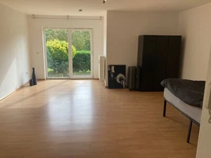 Süßer schöne 1 Zimmer Wohnung (ideal für Lux Pendler) - Bild 1 von 12