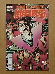 Secret Wars #5 Variant God Emperor Doom Marvel 2015 NM - Picture 1 of 2