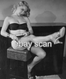 KATHY MARLOWE B-MOVIE QUEEN LEGGY CHEESECAKE 8X10 PHOTO 45 - Picture 1 of 1