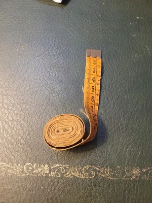 mètre-ruban de couture ancien 1920 1930 - Photo 1/3