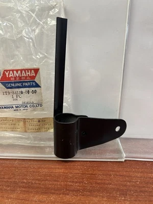 NUEVO NOS OEM YAMAHA 1977-1983 DT100 Lámpara principal estancia 1 pieza # 1T9-84118-01-00 Foto 1 de 3