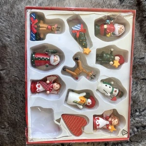 Box Of 11 Wooden Christmas Ornaments Made For Macys Adorable Great Condition - Picture 1 of 5