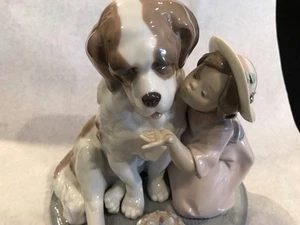 Lladro retirado “Un beso de cumpleaños” #6632 niña San Bernardo perro y pastel 8,5” de alto - Imagen 1 de 9