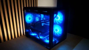 Ryzen 5 5600x Gaming Computer - RX 5600 XT - 32 GB RAM - 1TB NVMe - 360mm AIO - Picture 1 of 4