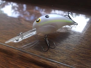Older Pre Pradco Bandit 300 S10 Chartreuse Shad - Picture 1 of 4