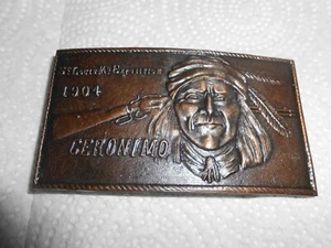 VINTAGE GERONIMO APACHE INDIANO 1904 SAN LOUIS MO. FIBBIA CINTURA ESPOSIZIONE - Foto 1 di 5