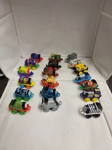 PAQUETE DE 19 motores Thomas & Friends sin duplicados - Imagen 1 de 7
