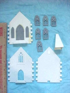PLASTICVILLE 0/027 COUNTRY CHURCH CC-8, SIDE WALLS, GRAY WINDOWS, STEEPLE - Picture 1 of 2