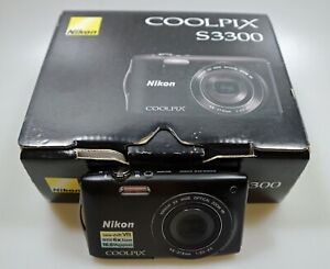 Nikon COOLPIX S3300 16.0MP Digitalkamera - Schwarz