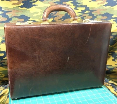 Tumi Rich Dark Brown Genuine Leather Hard Slim Briefcase Attache  VTG 17"x12"x3" - Image 1 of 4