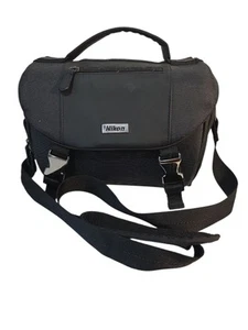 Nikon Deluxe Camera Case Bag, Digital SLR DSLR Black Padded Shoulder Strap - Picture 1 of 13
