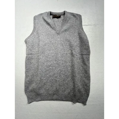 Lyle & Scott мужской v-образным вырезом свитер жилет светло-серый чисто новый шерсти размер M - Изображение 1 из 4