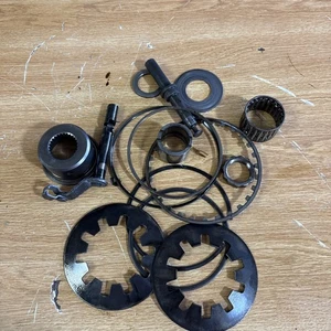 Cesta de embrague Honda CBR 1000 RR 2008 piezas diversas - Imagen 1 de 1
