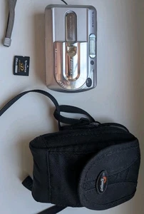 Fujifilm FinePix A340 4.0MP Compact Digital Camera Silver - With Memory Card.  - Picture 1 of 7
