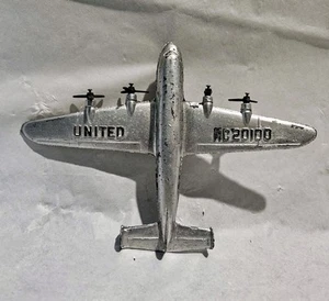 1940s rare Used Tootsietoy United DC-4 Super Mainliner Propeller Plane NC 20100 - Picture 1 of 5