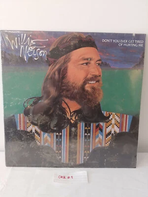 Willie Nelson - Don't You Ever Get Tired of  Hurting Me - LP 1984 - Still SEALED - Imagem 1 de 4