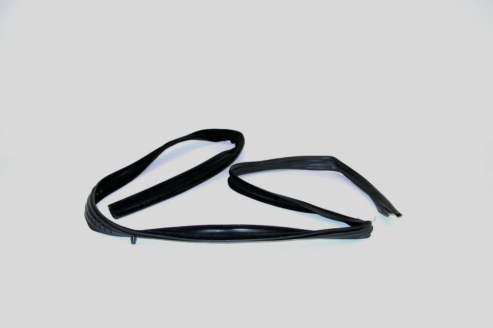 1987-87 Chevrolet R20 Pickup  Complete Glass Run Window Channel - Image 1 of 1