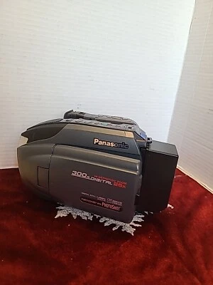 Panasonic PV-L691D Palmcorder VHS-C Camcorder  (NO Battery Charger) - Image 1 of 4
