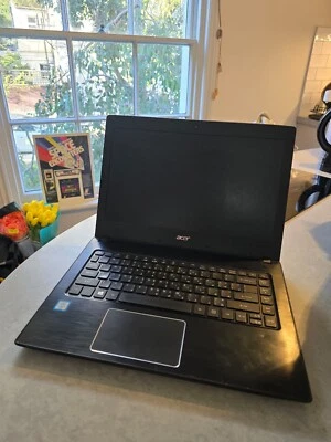 Acer TravelMate P249 Series Laptop - Intel Core i5, 8GB RAM, 500GB HDD + 50GB SS - Image 1 of 4