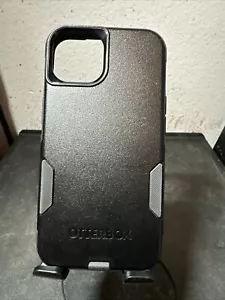 OtterBox Commuter Series Hülle für Apple iPhone 13 & 14 - Farbe Schwarz - Bild 1 von 3