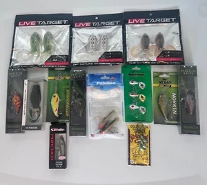  FISHING LURE LOT / MULTIPLE SIZES AND COLORS/  #1 - Picture 1 of 11