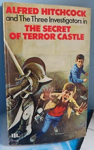 Alfred Hitchcock. The Three Investigators, The Secret Of Terror Castle. 1970 - Picture 1 of 14
