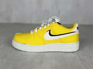 Nike Air Force 1 LV8 GS taglia 38 sneaker unisex scarpa sportiva gialla DQ0359 700 - Foto 1 di 6